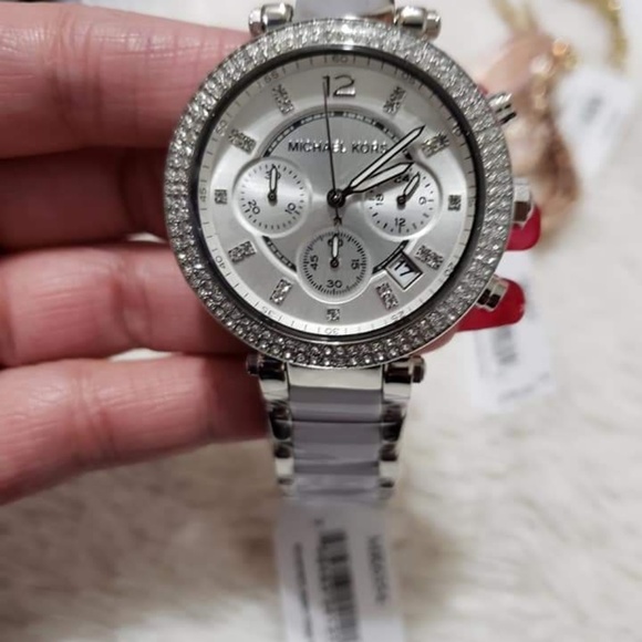 Michael Kors Watch - Picture 5 of 5